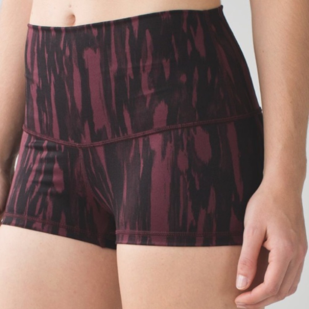 NWT PABO BORDEAUX LULULEMON BOOGIE SHORT ROLL DOWN - Picture 6 of 7